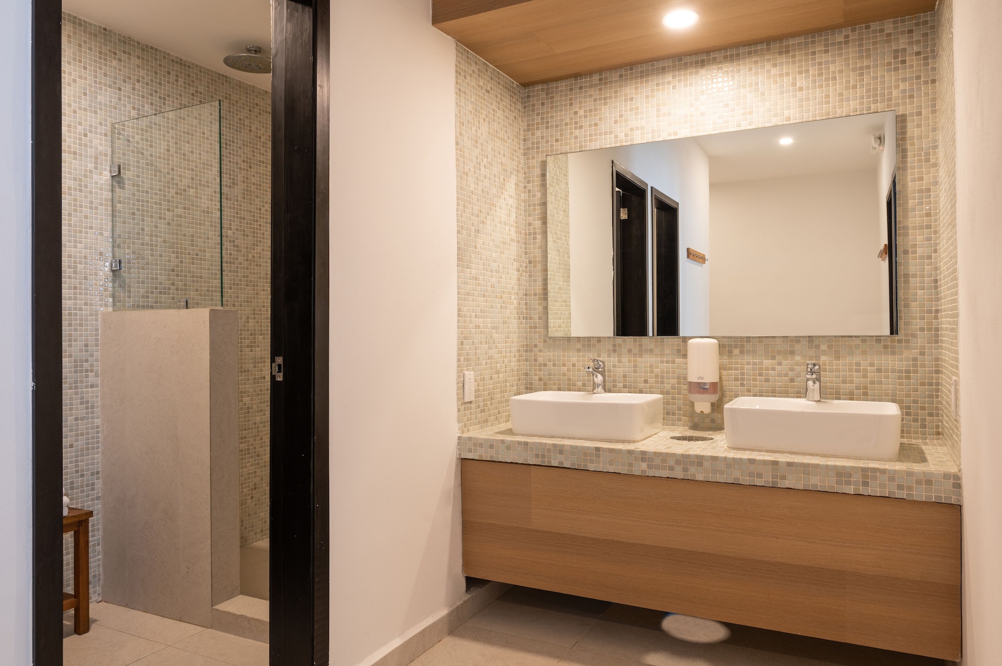 Female Dorm, Female Only، Mayan Monkey Tulum 3/5