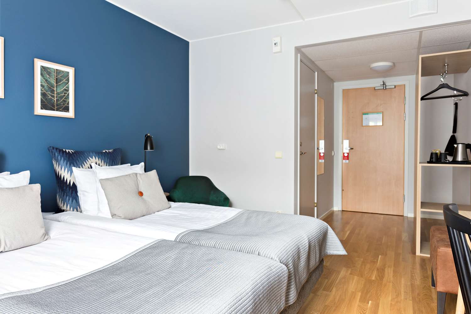 Room, Twin Beds