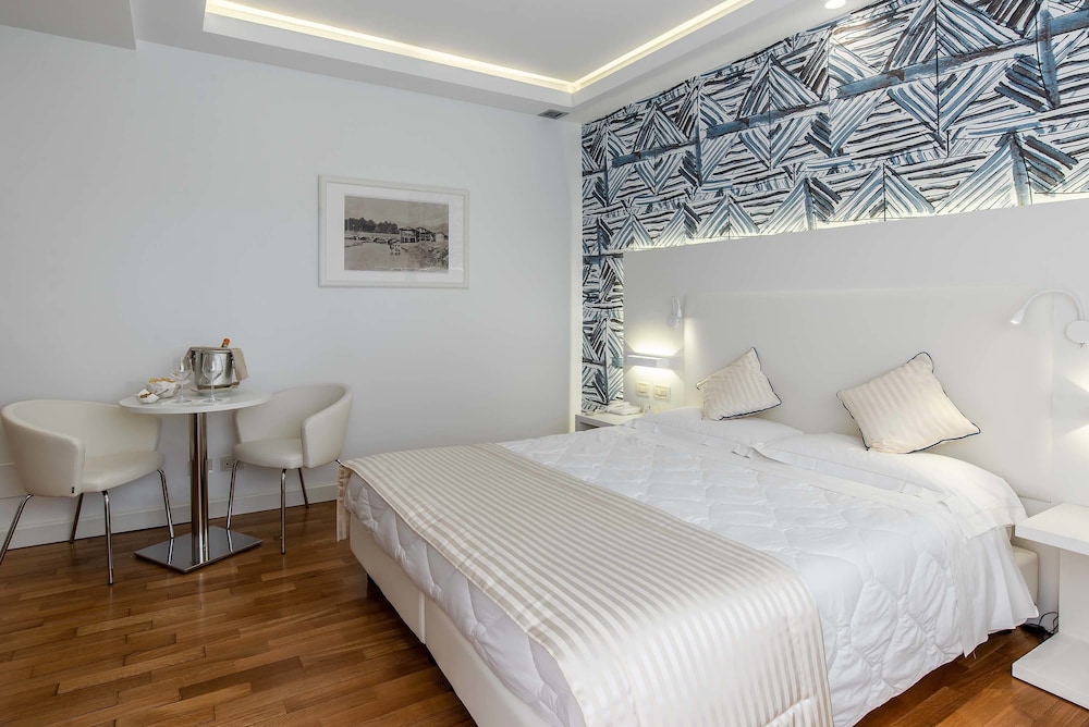 Versilia Palace Hotel 5/44