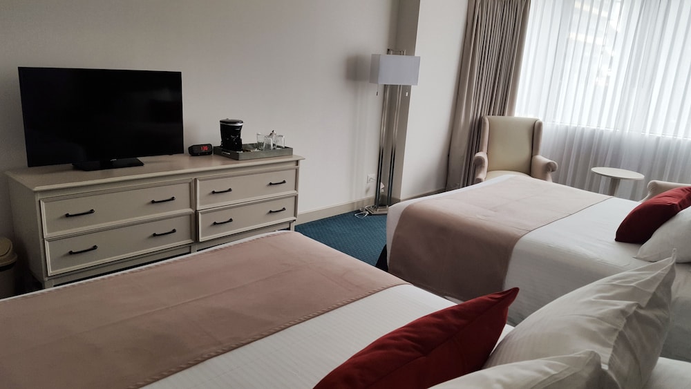 Clarion Amon Plaza 17/60