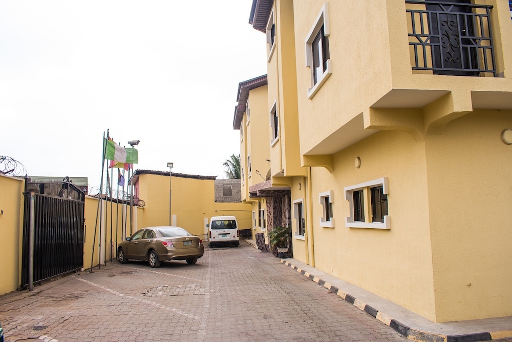 Isno Hotels Lagos 29/35