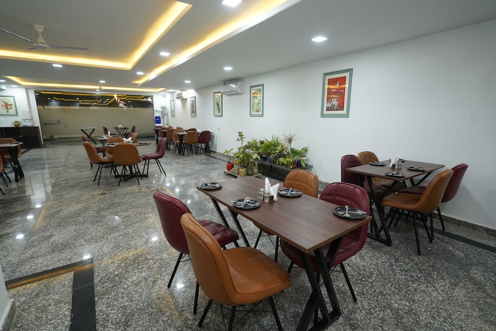 Posh Garden Inn Gurgaon 34/50