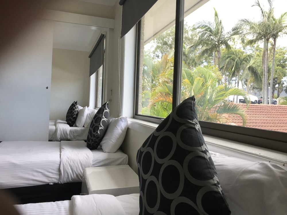Coffs Shearwater Motel 10/69