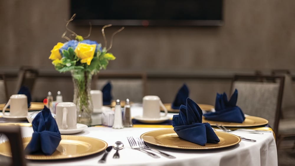 Holiday Inn Hotel And Suites Orange Park 22/55