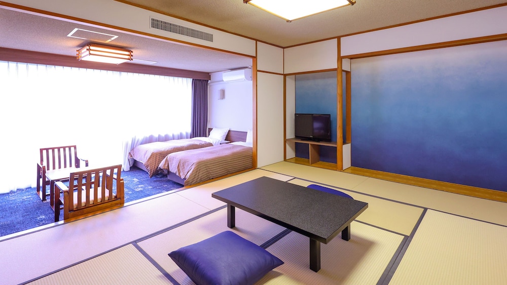 INTERIOR, JAPANESE WESTERN, STANDARD, TWIN BEDS, TATAMI