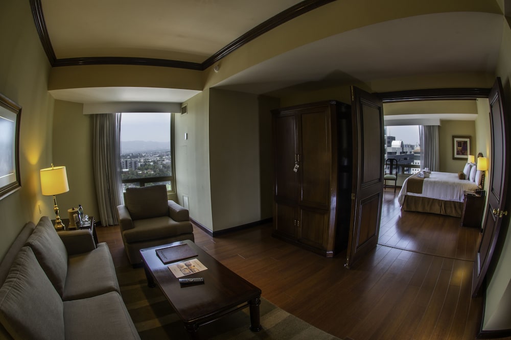 Clarion Suites Guatemala City 17/42