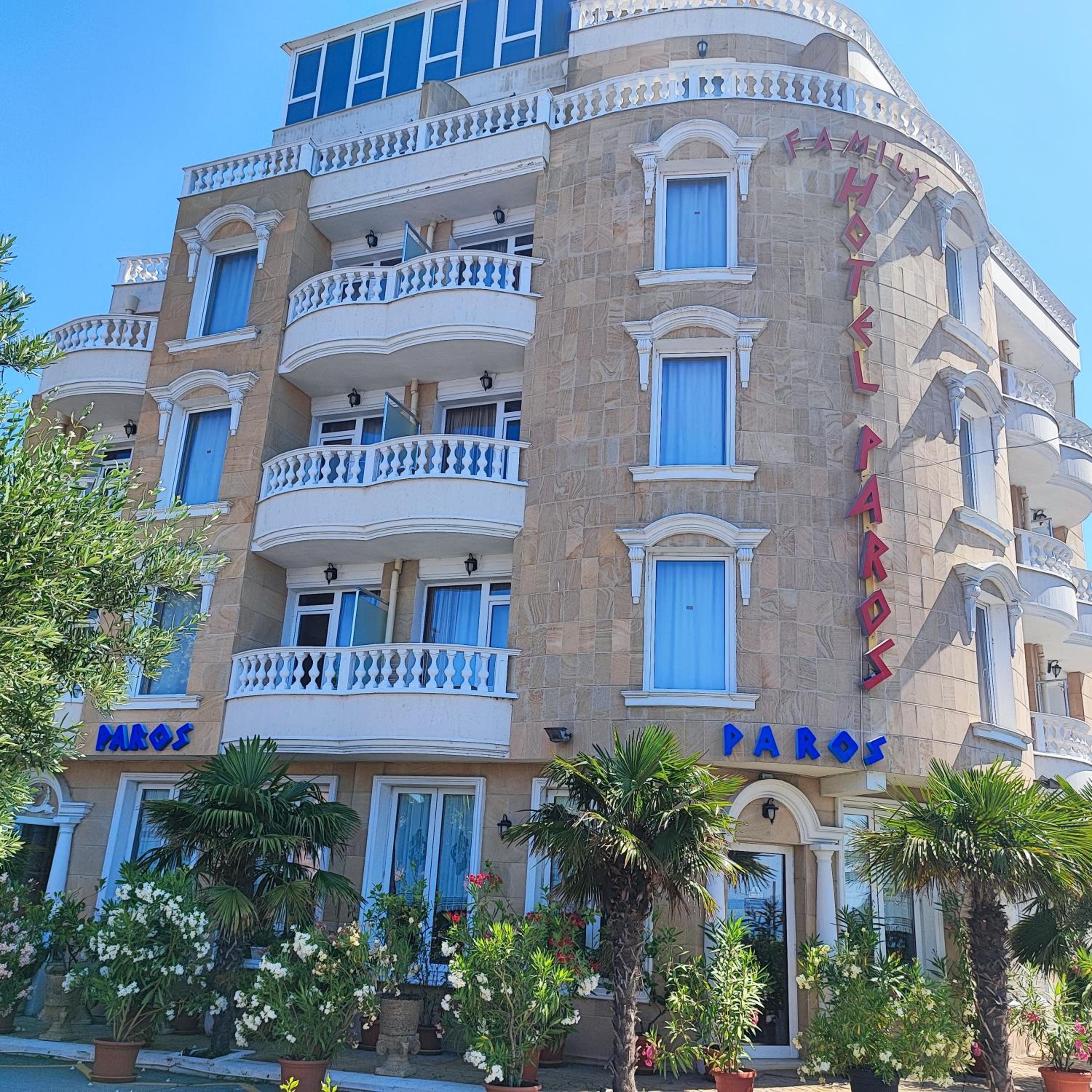 Hotel Paros 4/50