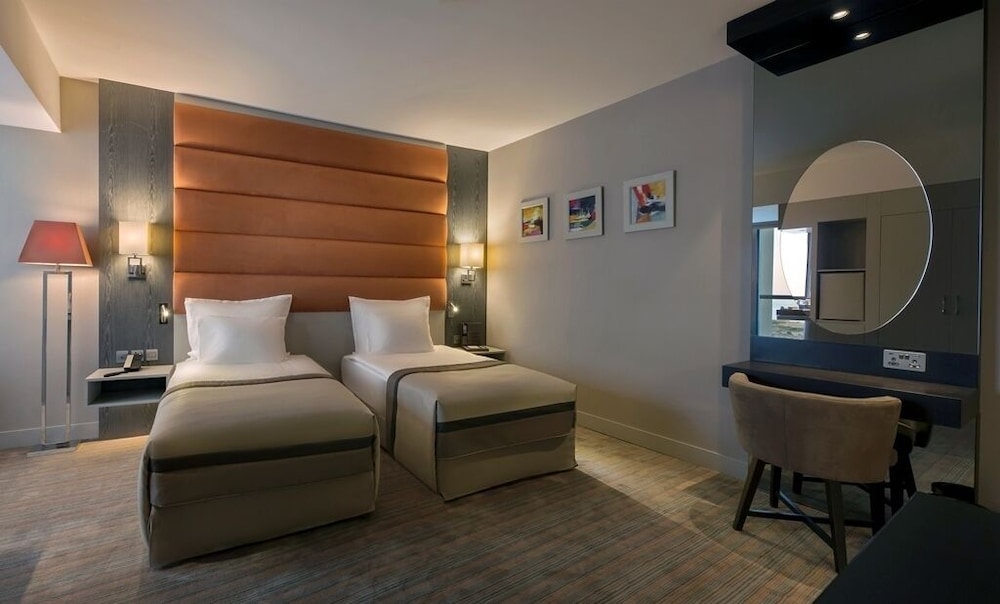 Elexus Hotel Resort & SPA & Casino 6/50