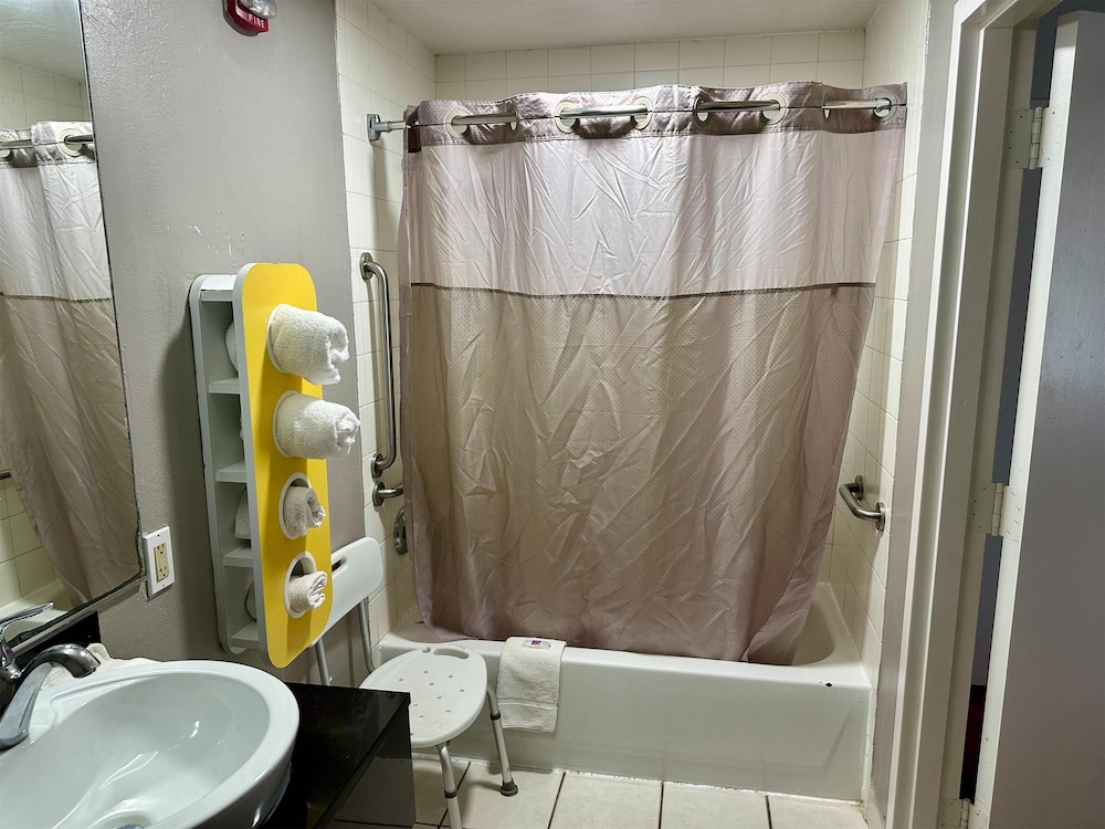Motel6 West Monroe, LA 60/60
