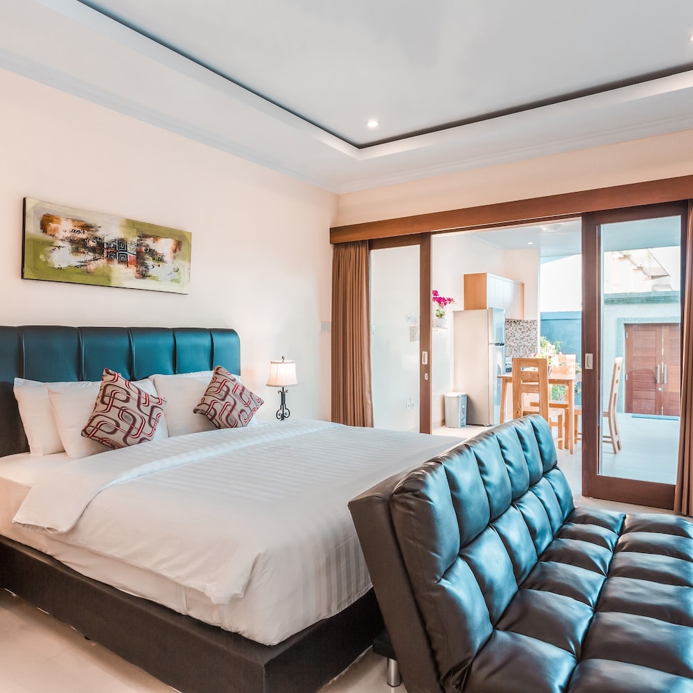 Kubu Petitenget Suite Seminyak 21/63
