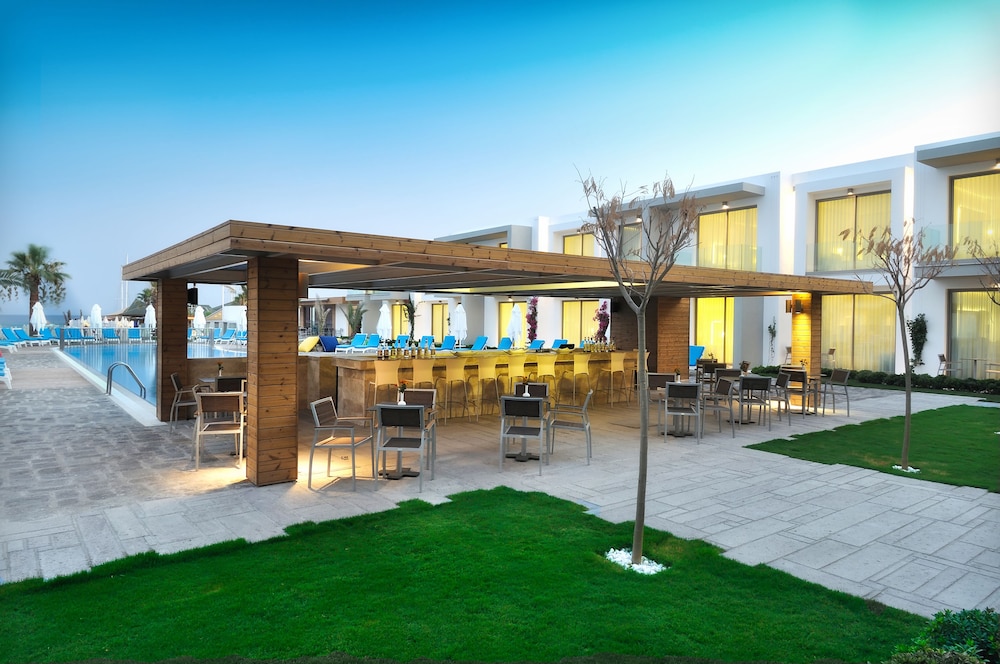 Lugga Boutique Hotel and Beach 32/43