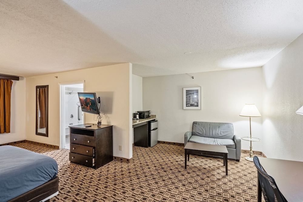 Coratel Suites 14/21