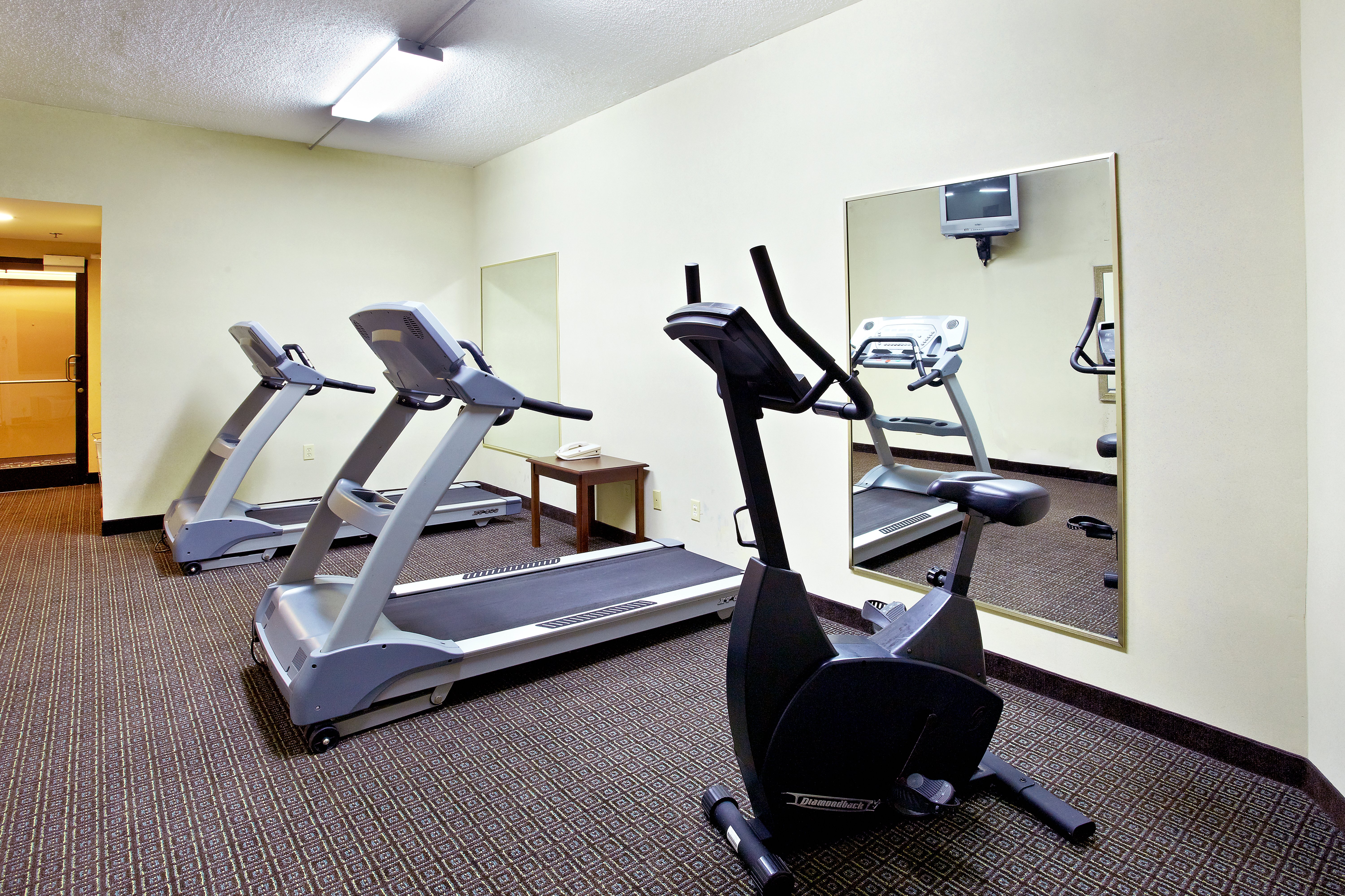 Holiday Inn Express Biloxi Beach Blvd 27/49