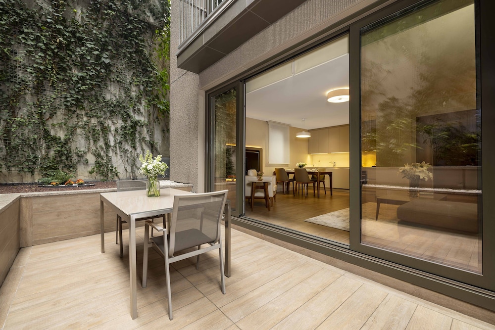 Tzl Suites 30/69