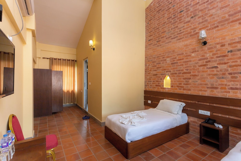 Badreni Jungle Resort (P.) Ltd 17/48