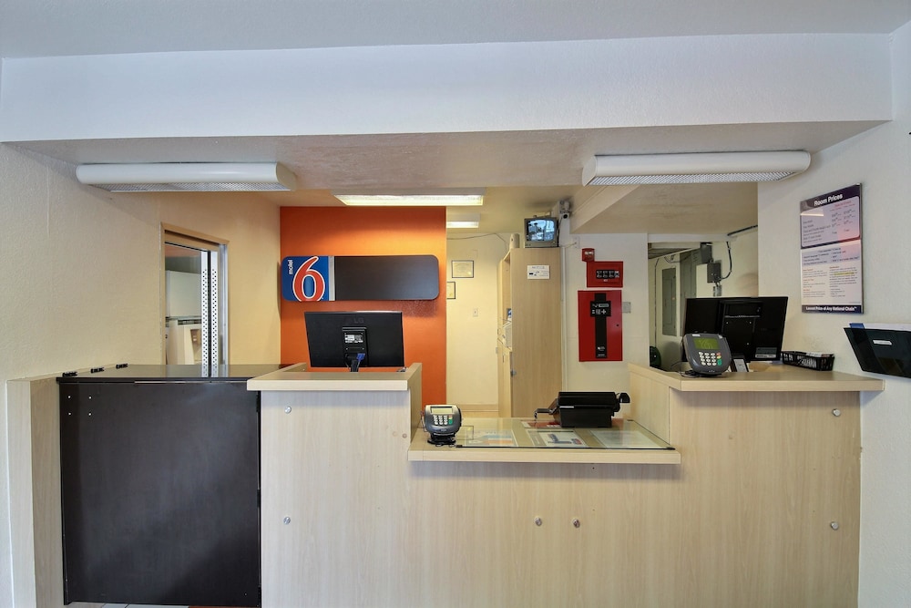Motel6 San Marcos, TX 39/49
