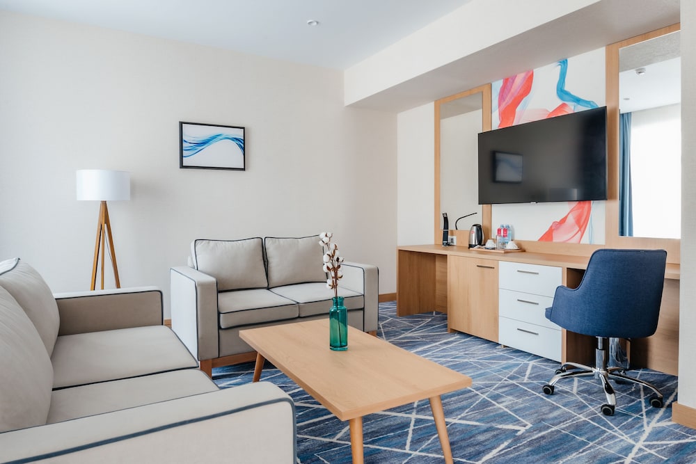 Ramada by Wyndham Astana 29/50