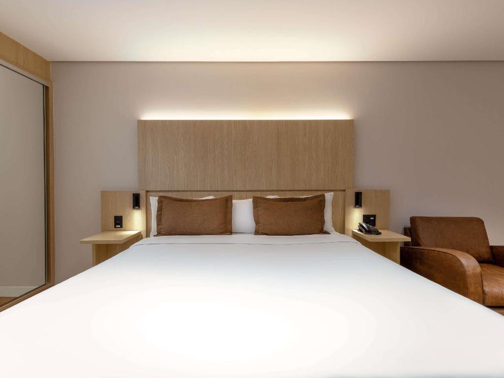 EXECUTIVE, APARTMENT, DOUBLE BED, KITCHEN