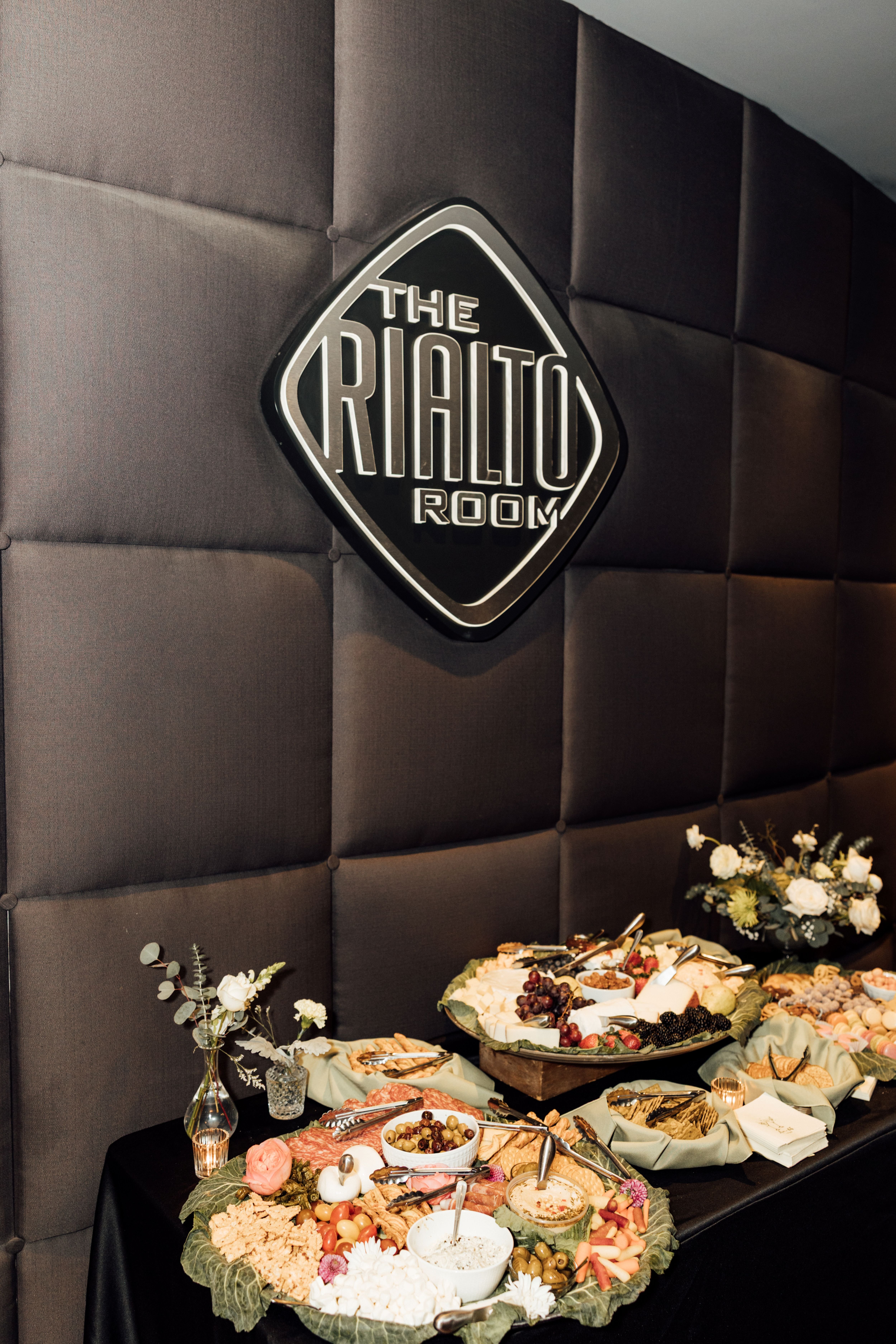 Hotel Indigo Athens University Area 24/72