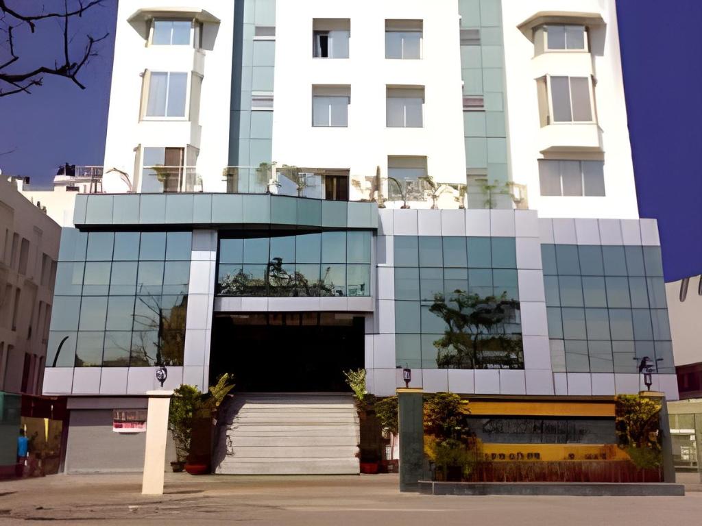 Hotel Green Horizon 2/12