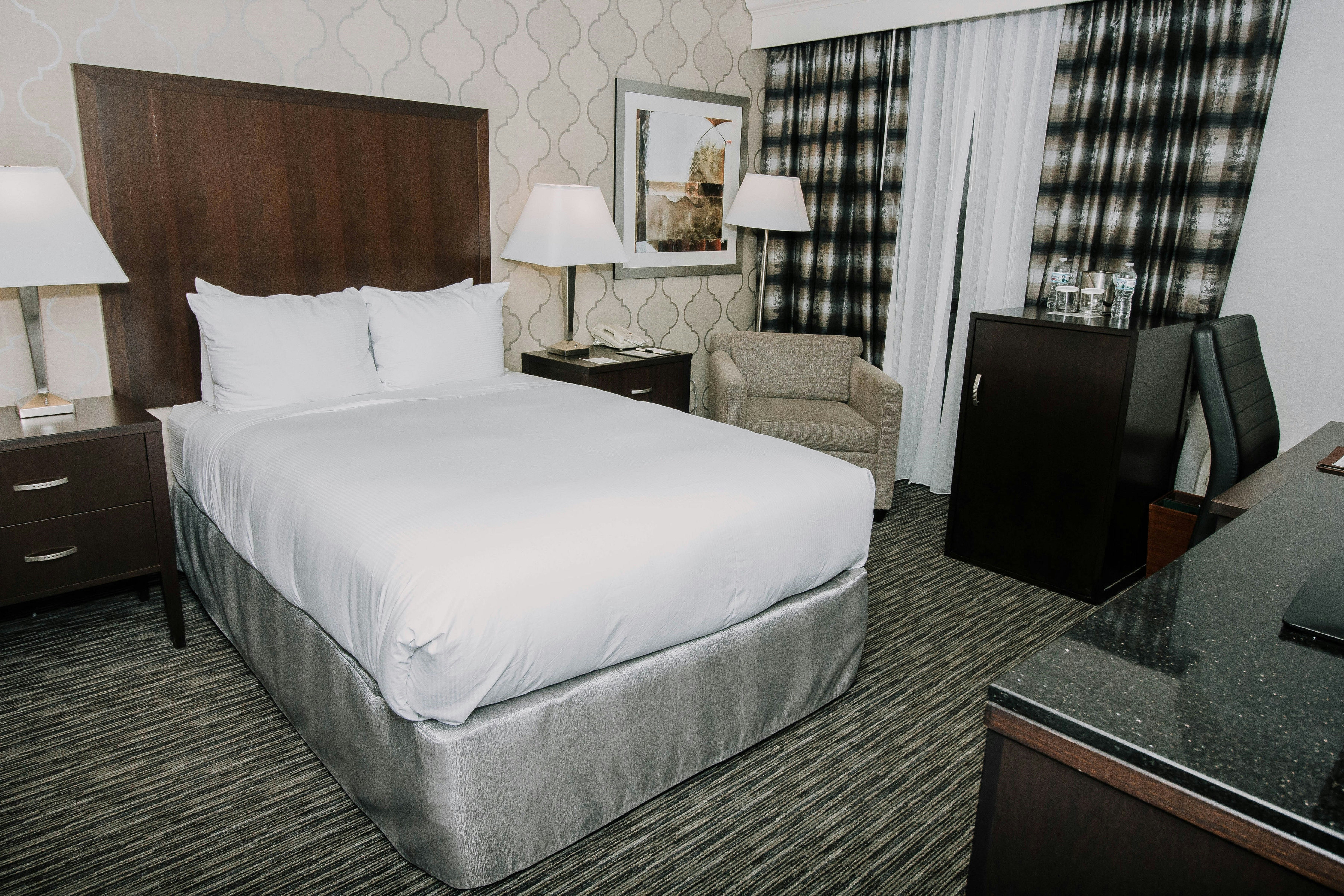 Room at Doubletree By Hilton Detroit - Dearborn, DETROIT - MI