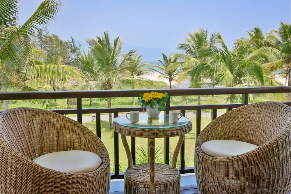 Furama Villas Da Nang 61/75