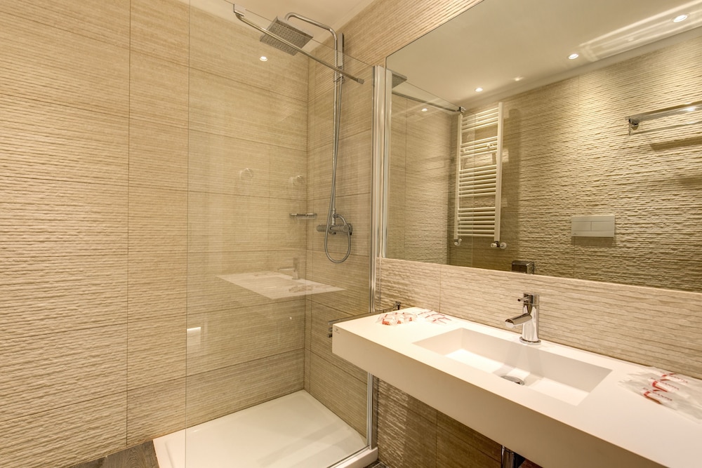 ECCE ROMA SUITES 42/47