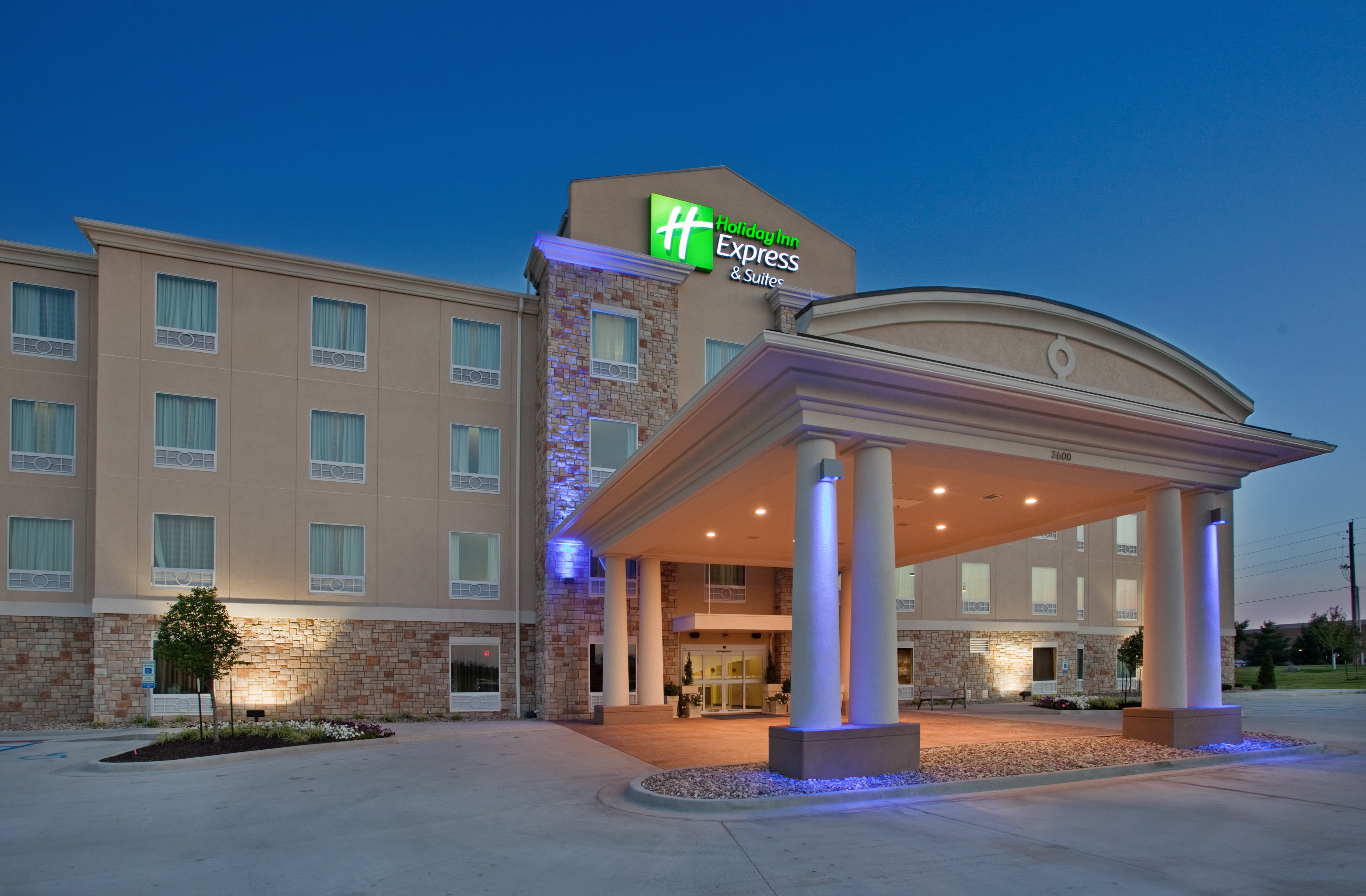 Holiday Inn Express Hotel And Suites St Joseph 56/58