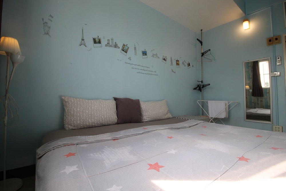 Baan Nampetch Hostel 40/50