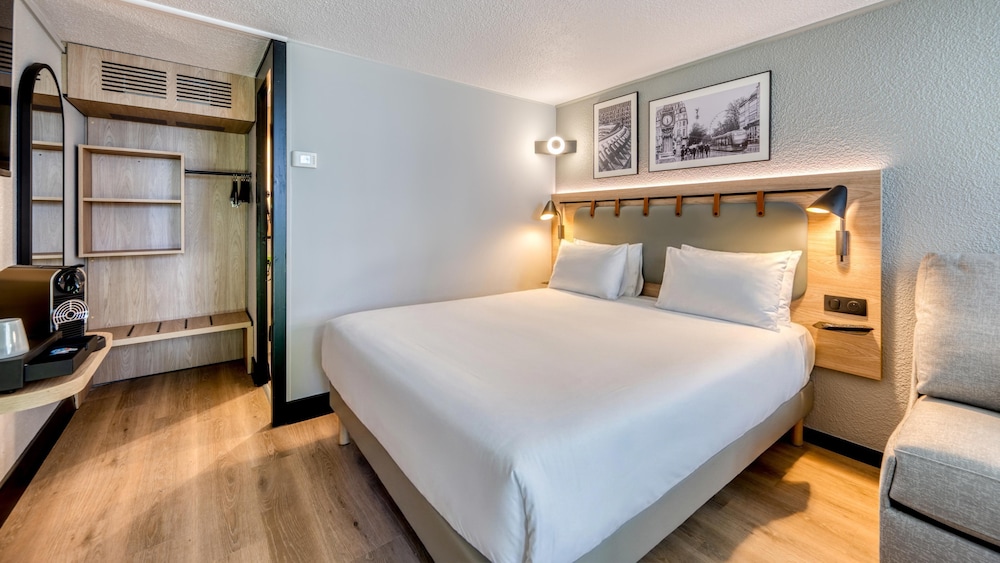 Campanile Bordeaux Ouest Le Bouscat 23/64
