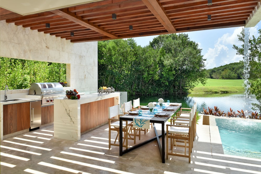 Rosewood Mayakoba 75/89