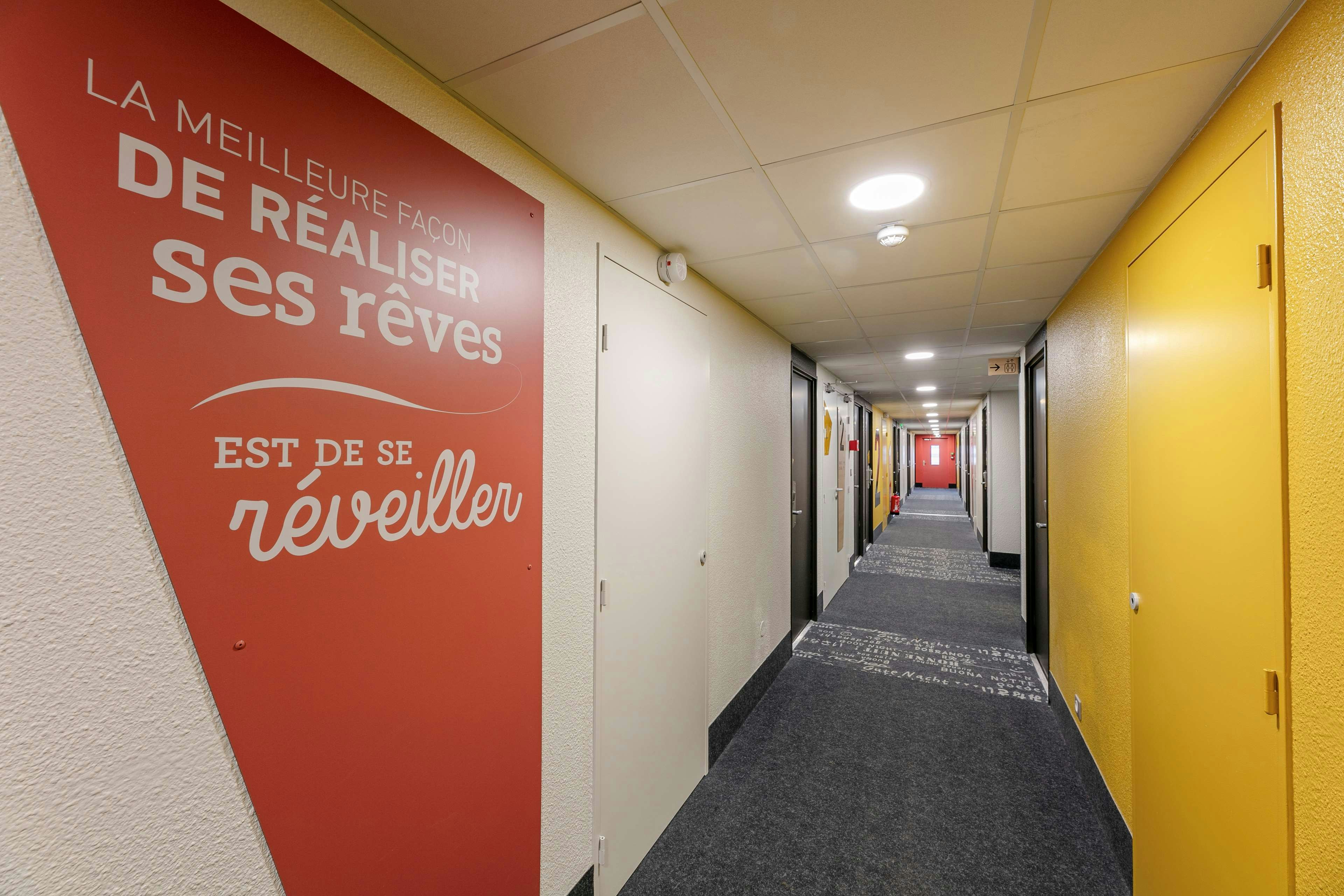 B&B HOTEL Poitiers 1 Futuroscope 12/22