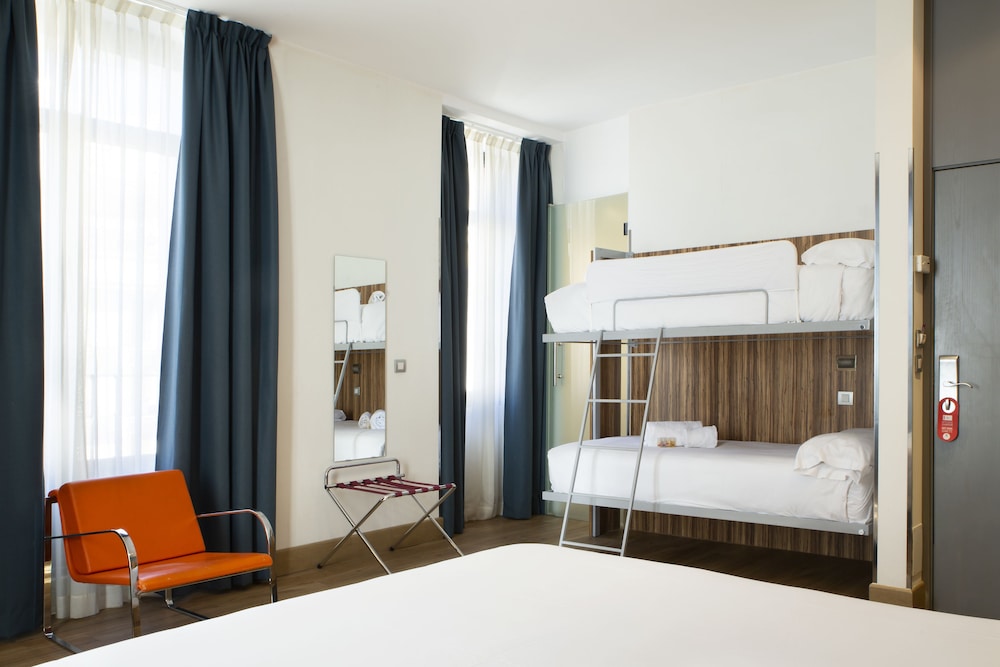 PETIT PALACE PLAZA DEL CARMEN 25/56
