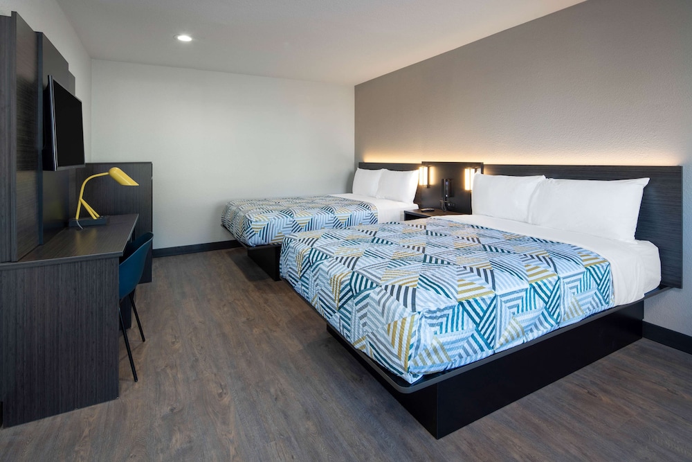 Motel6 Fontana 23/46