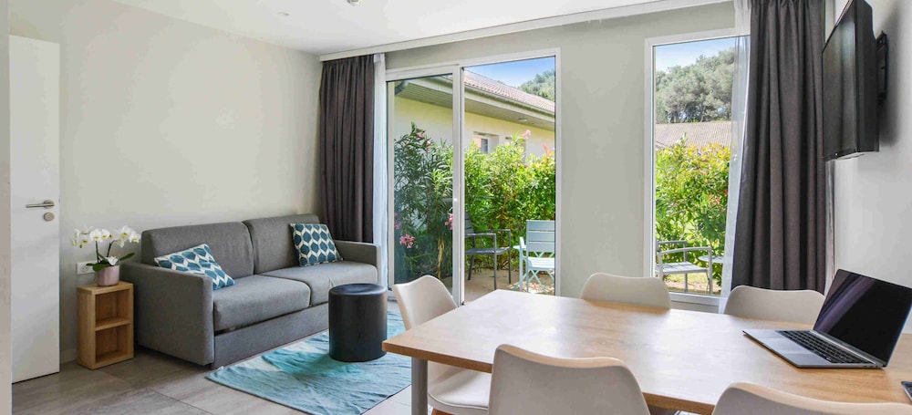 KYRIAD RESIDENCE CABRIES 45/85
