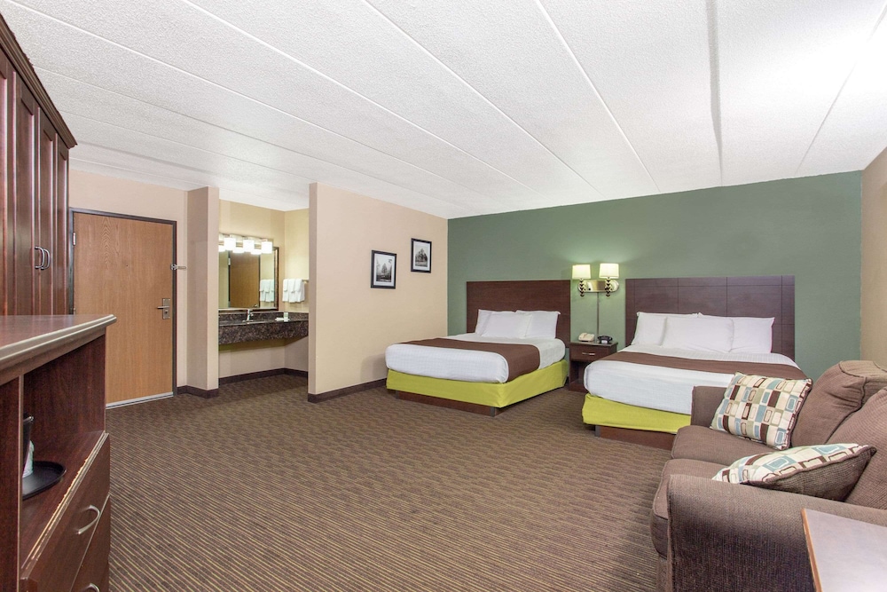 Americinn By Wyndham West Salem 14/26
