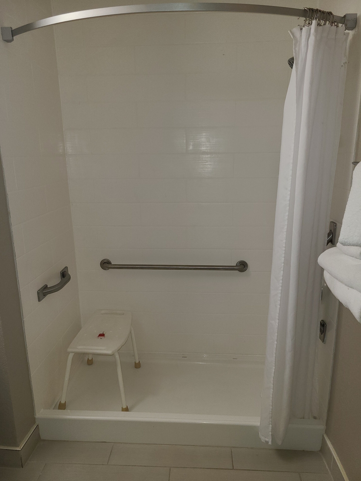 Room, King Bed, Accessible, Super 8 By Wyndham Bedford 4/4