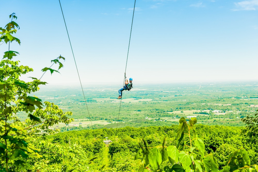 The Lodges At Blue Mountain Mountain Walk Condos 48/50