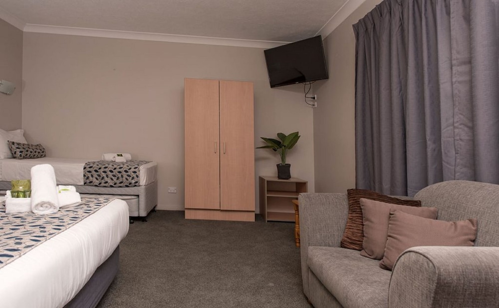 Pacific Coast Motel 10/21