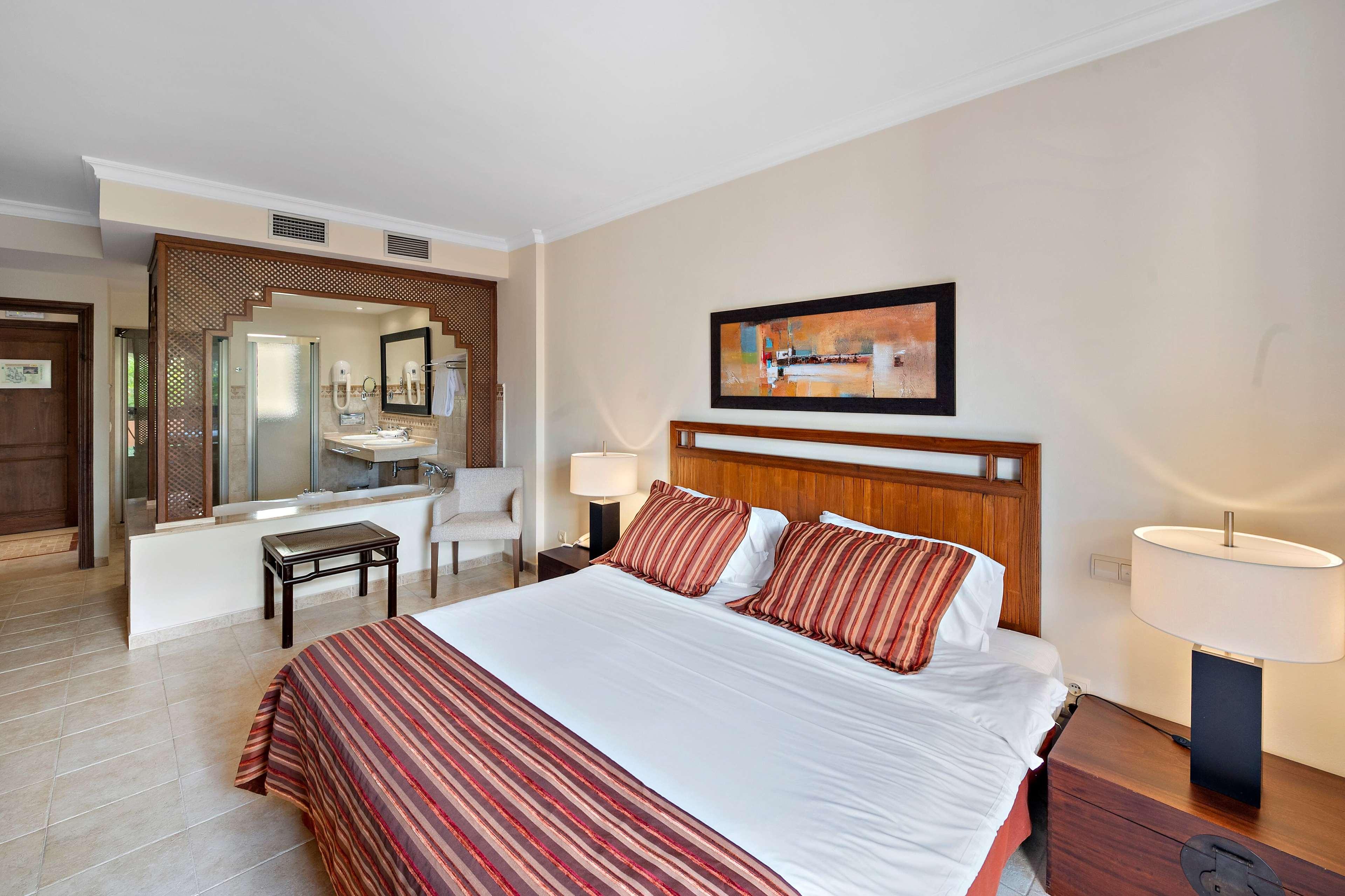 2 Bedrooms, Plus, Premium, Suite