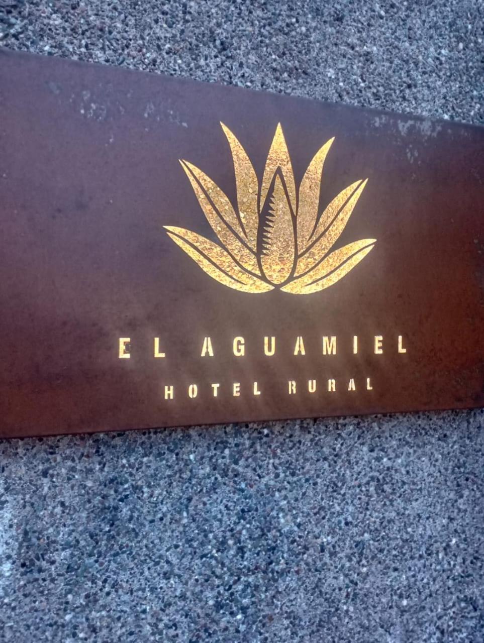 El Aguamiel Hotel 50/50