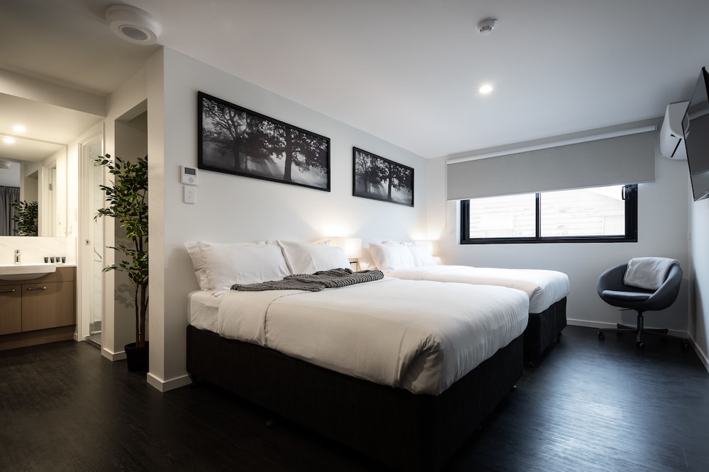 Ascot Budget Inn 40/77