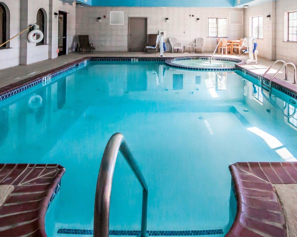 Sleep Inn And Suites Shamrock 3/39