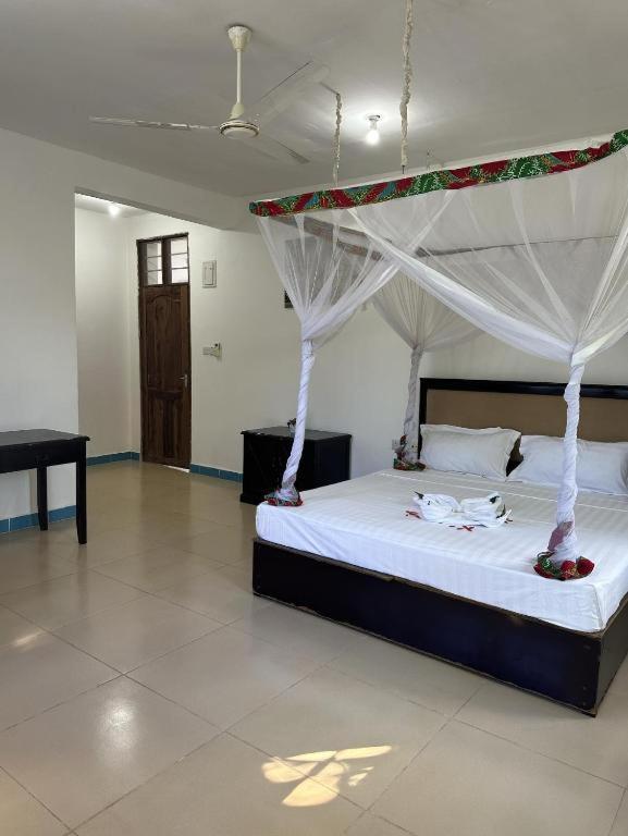 Coconut Tree Village Beach Resort 3/18