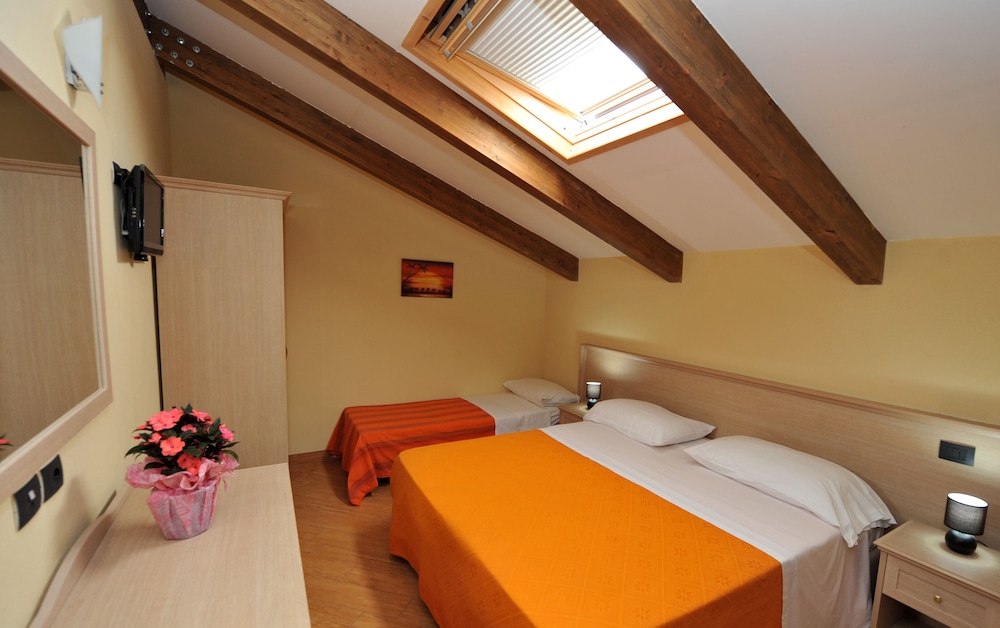 Casale Antonietta 31/72