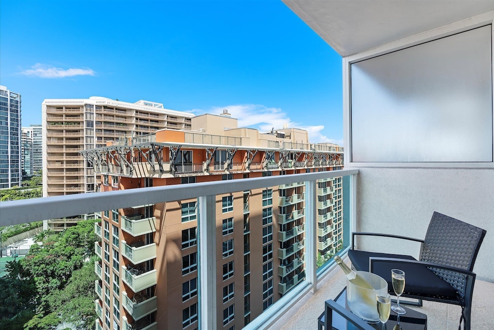 Private Oasis at Arya 1/47