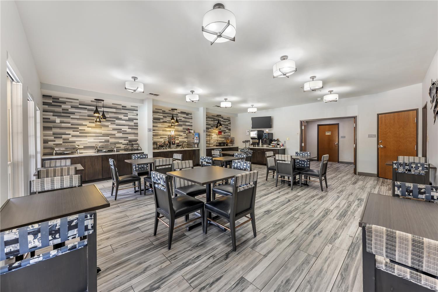 Best Western Plus Fredericksburg 27/34