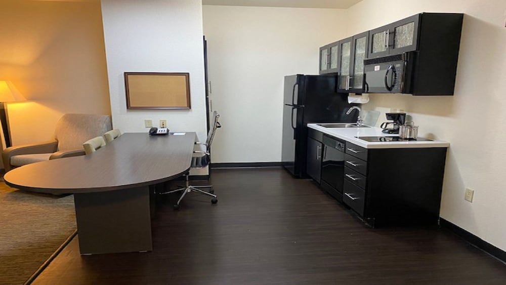 Candlewood Suites Tulsa 47/54