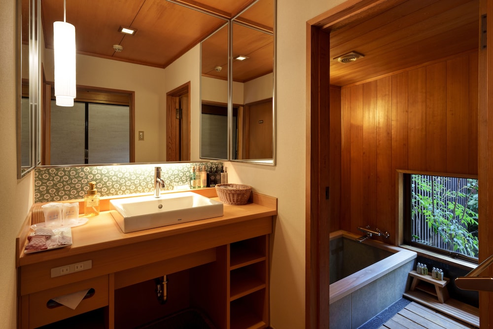Kouto, Luxury, Suite, Twin Beds, 2 Futon Beds, Outdoor Bath, Main Building