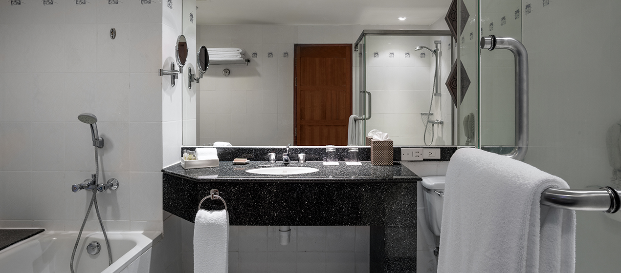 غرفة كلاسيكية بإطلالة على البحر، Hilton Hua Hin Resort and SPA 2/2